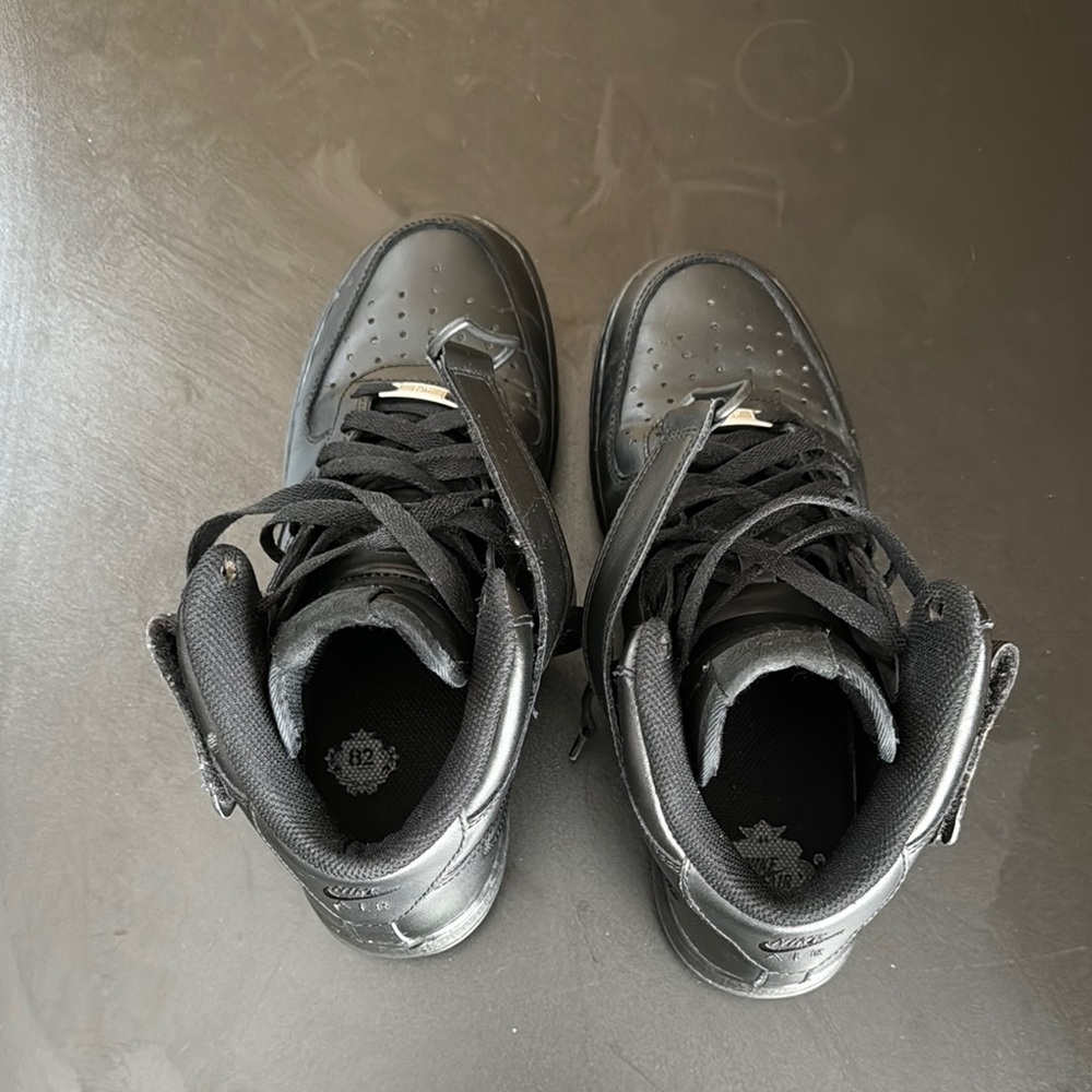 Men’s High top Black Air Force 1s